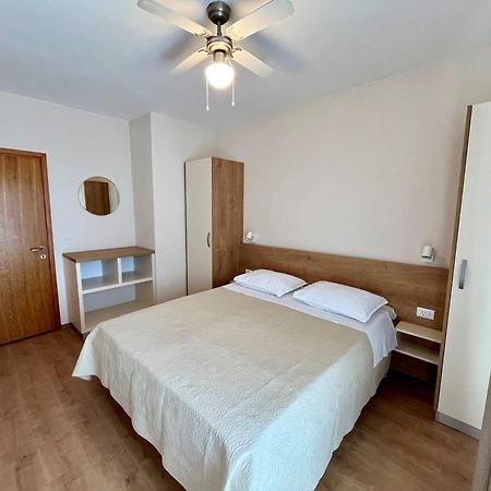 Bed&Breakfast Nada ปริฟลากา ภายนอก รูปภาพ